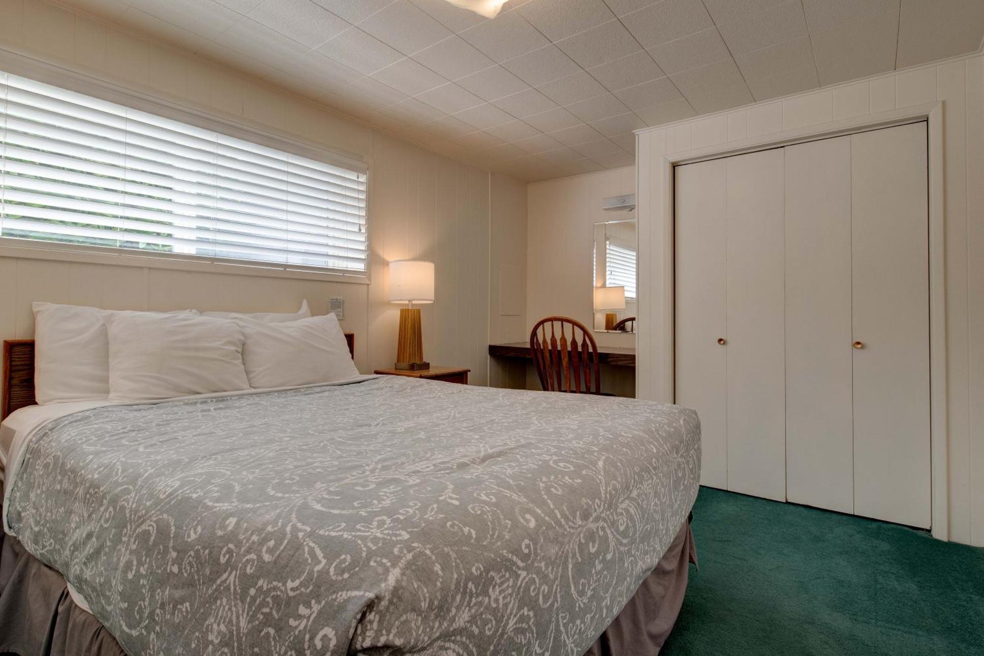Ester Lee Oceanview Inn Lincoln City Exterior photo