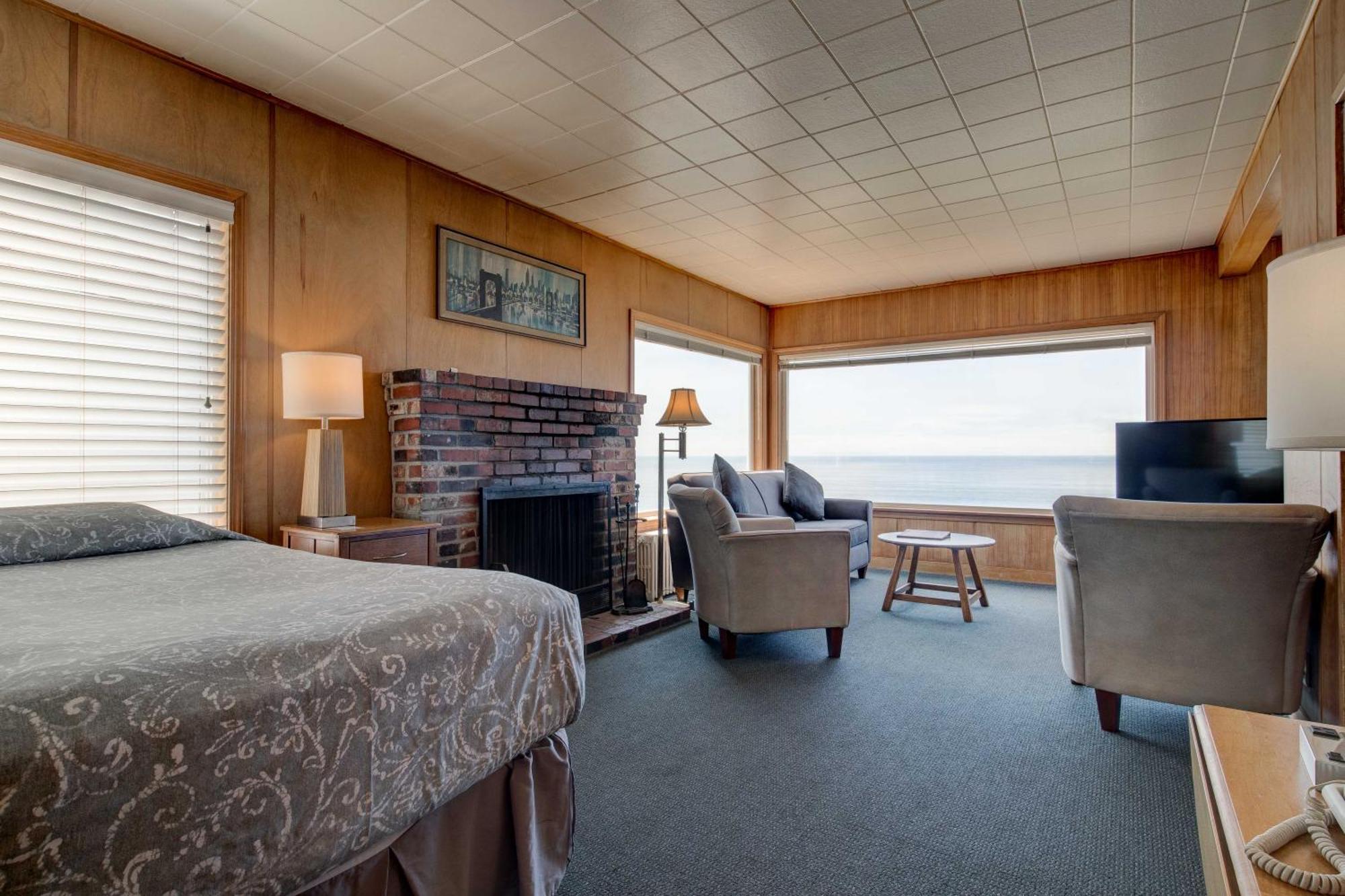 Ester Lee Oceanview Inn Lincoln City Room photo
